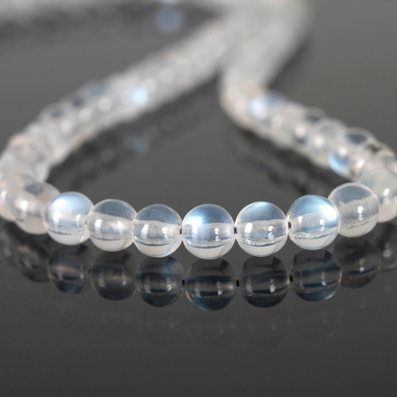 collar de piedra lunar.