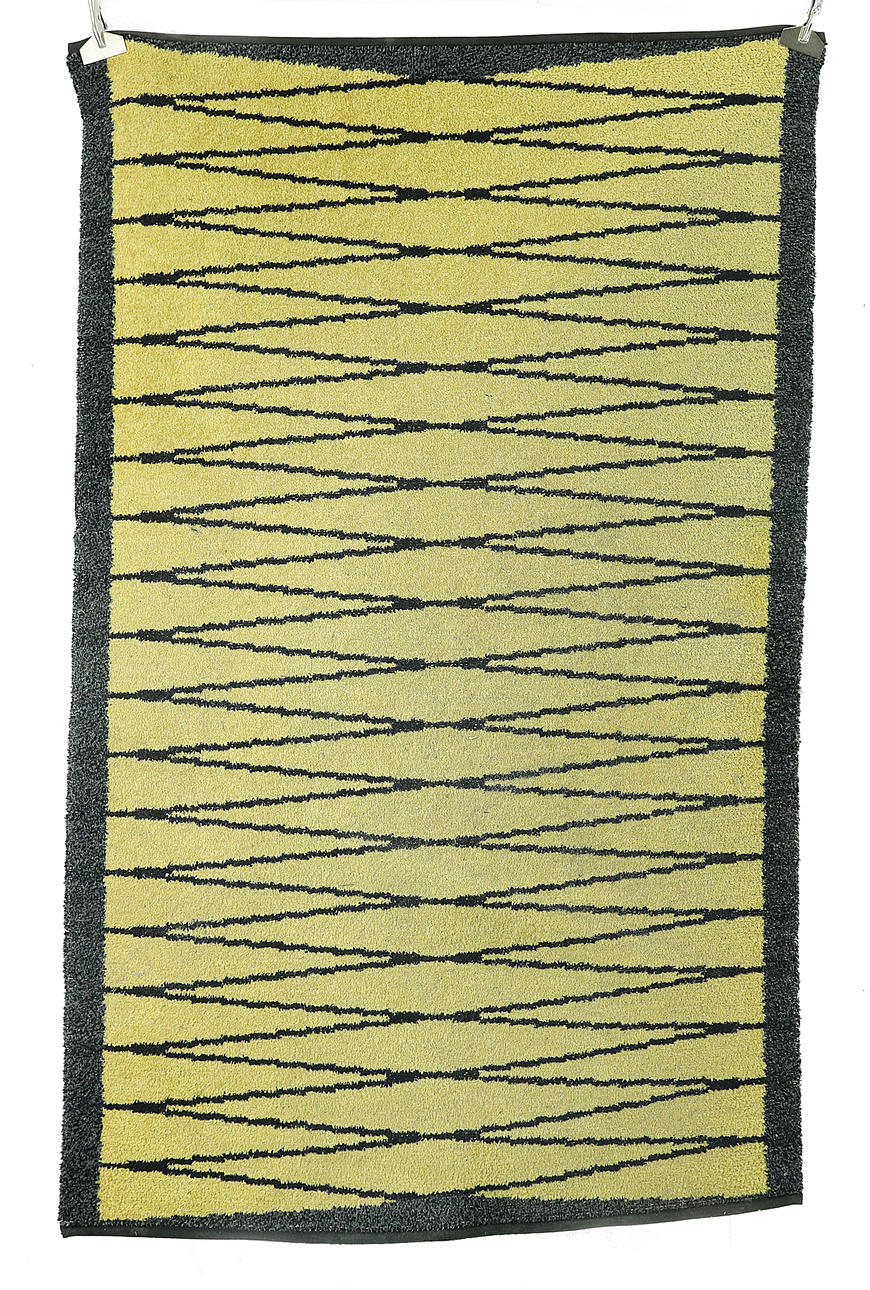 AINA KÅNGE. matta, sniljeflossa.