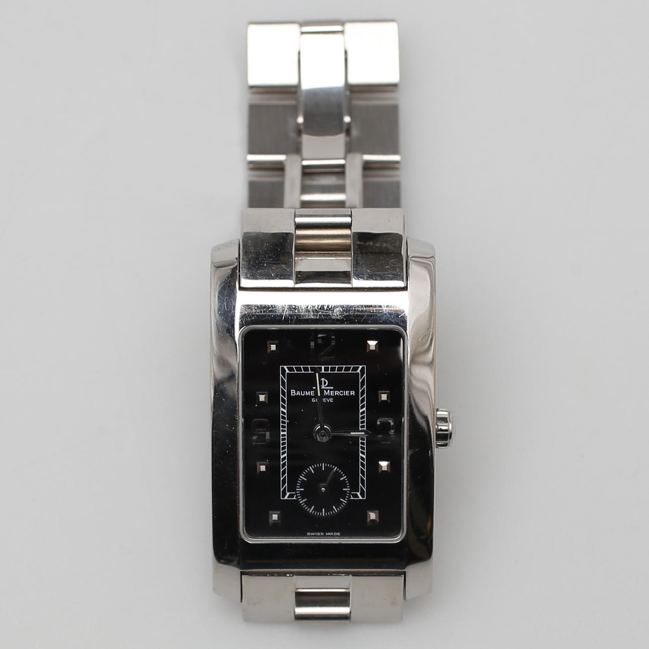 DAMARMBANDSUR. Baume & Mercer Hampton Acier, 28 diamanter VVS1, Geneve, Switzerland.