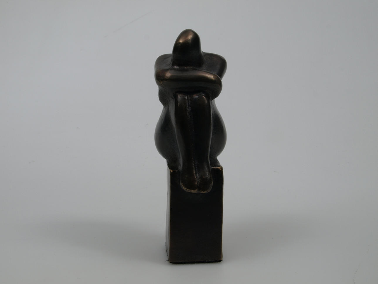 LISA LARSSON. Skulptur, brons, "Tänkaren", nummer 815, signerad.