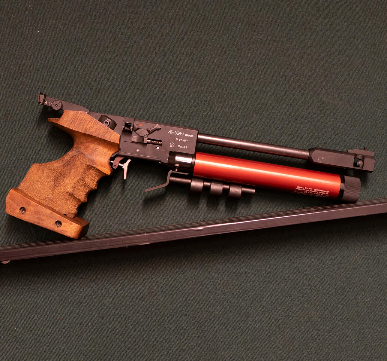 AERON. B98 Air cal. 4.5.