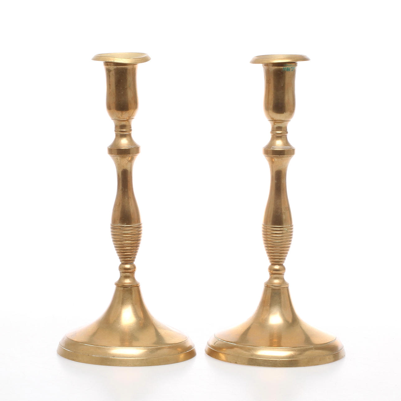 LJUSSTAKAR, ett par, mässing, Skultuna.