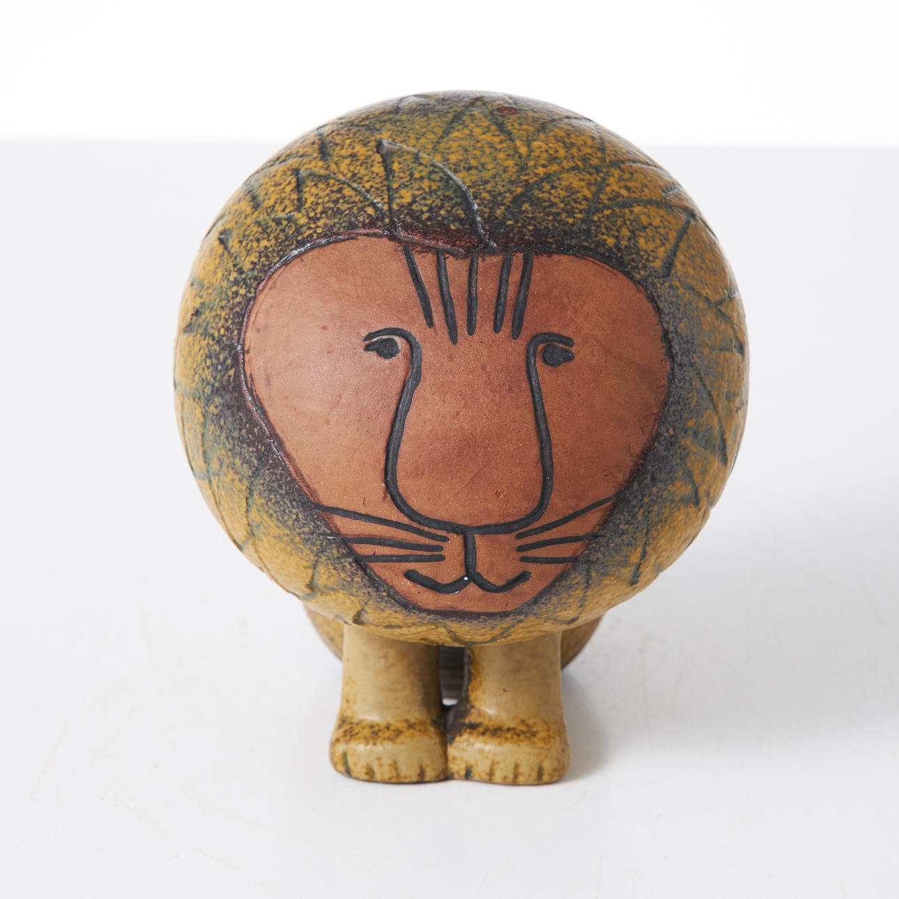 LISA LARSON. Lejon, Gustavsberg, stengods.