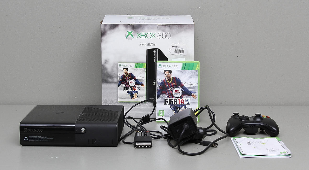 SPELKONSOL, 1 handkontroll, 1 spel, Xbox 360.
