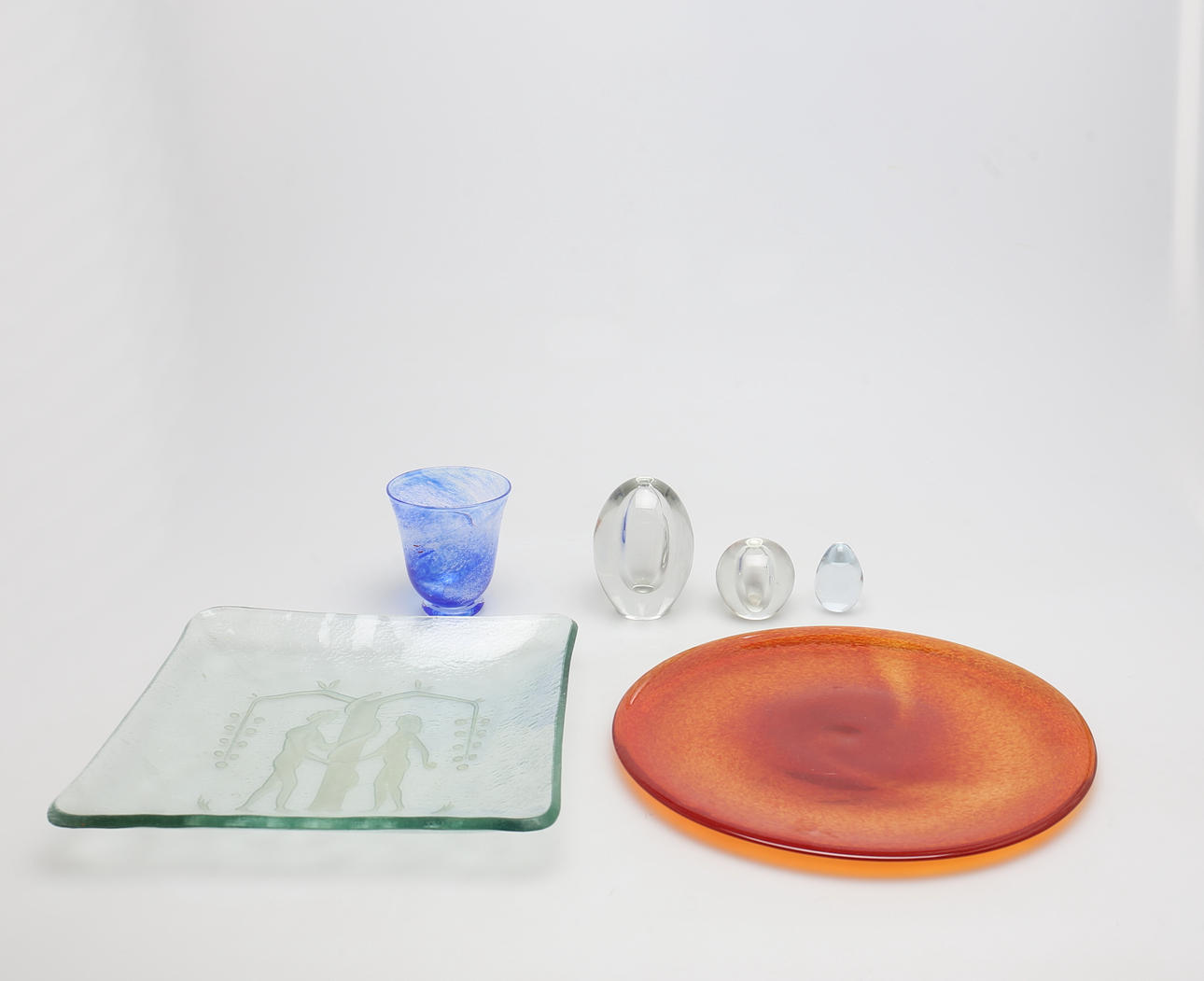 PARTI GLAS. 6 delar. Konstglas, fat, vaser.