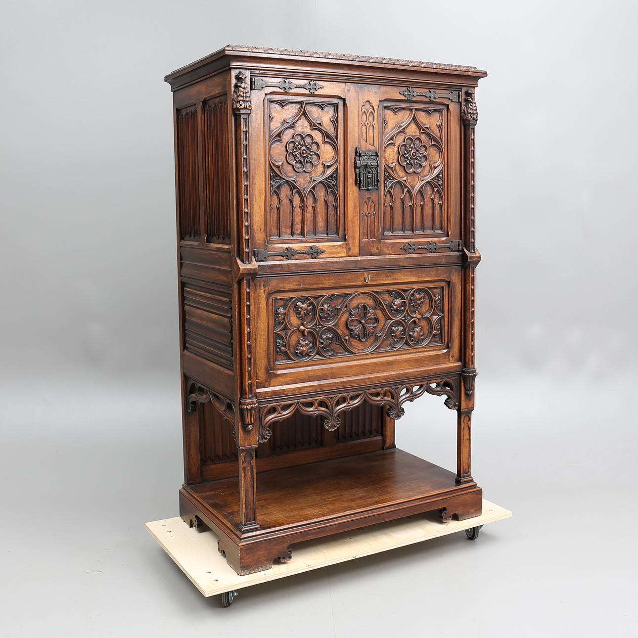 SKÅP, 1900-talets första hälft.