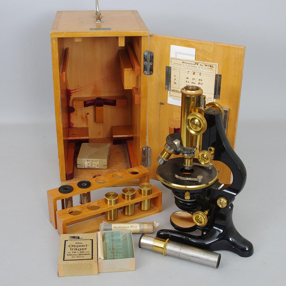 MIKROSKÅP, Ernst Leitz.