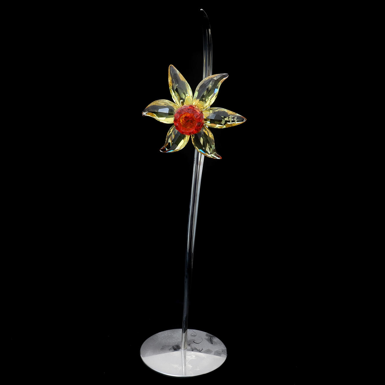 SWAROVSKI: DACALI LIGHT TOPAZ FLOWER. Glass - Art glass - Auctionet