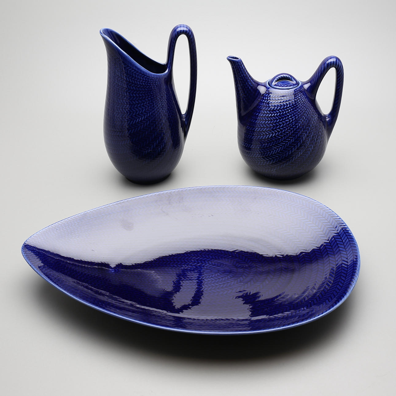 PORSLIN, 3 delar, "Blå eld", Hertha Bengtson, Rörstrand.