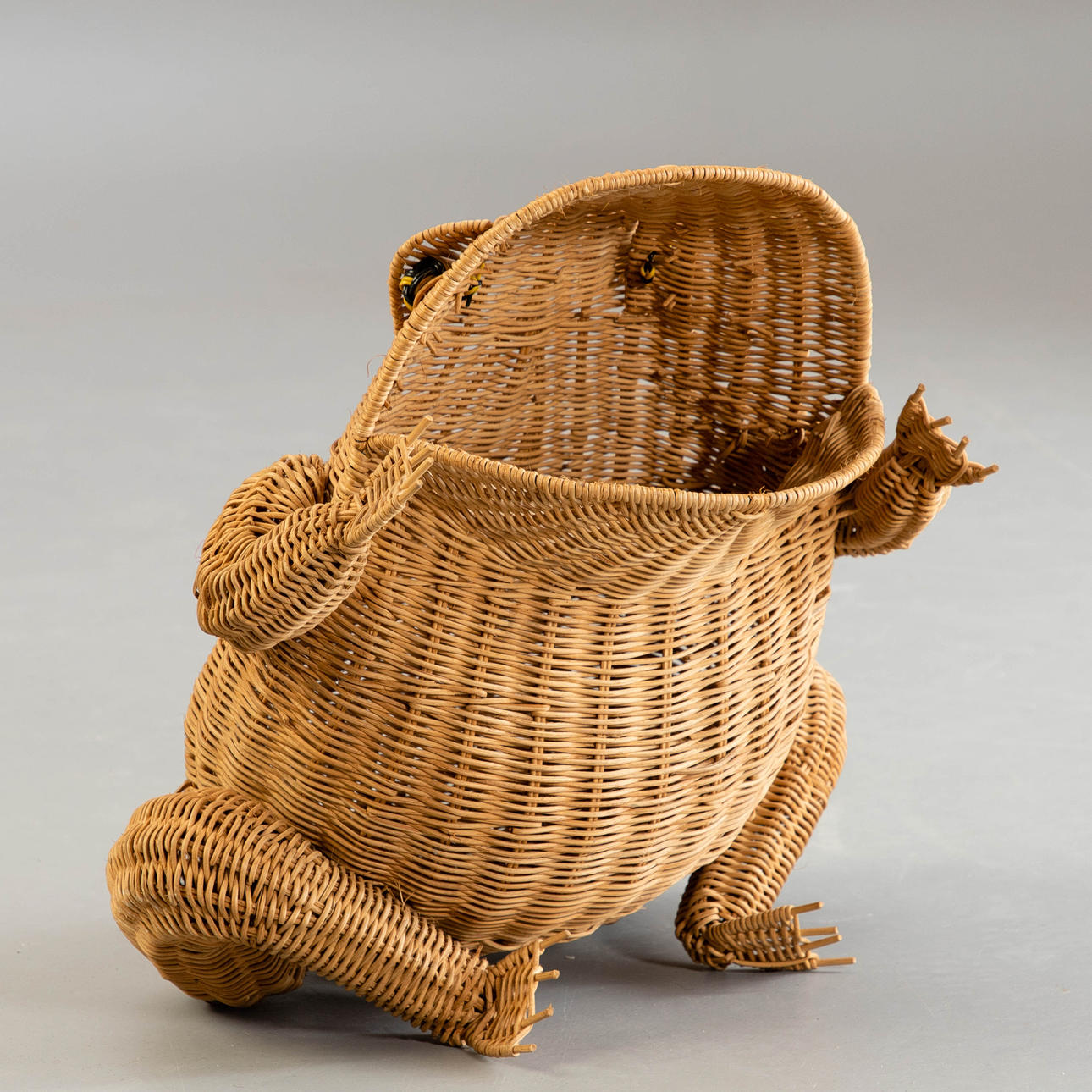 Frosch Papierkorb, Rattan.