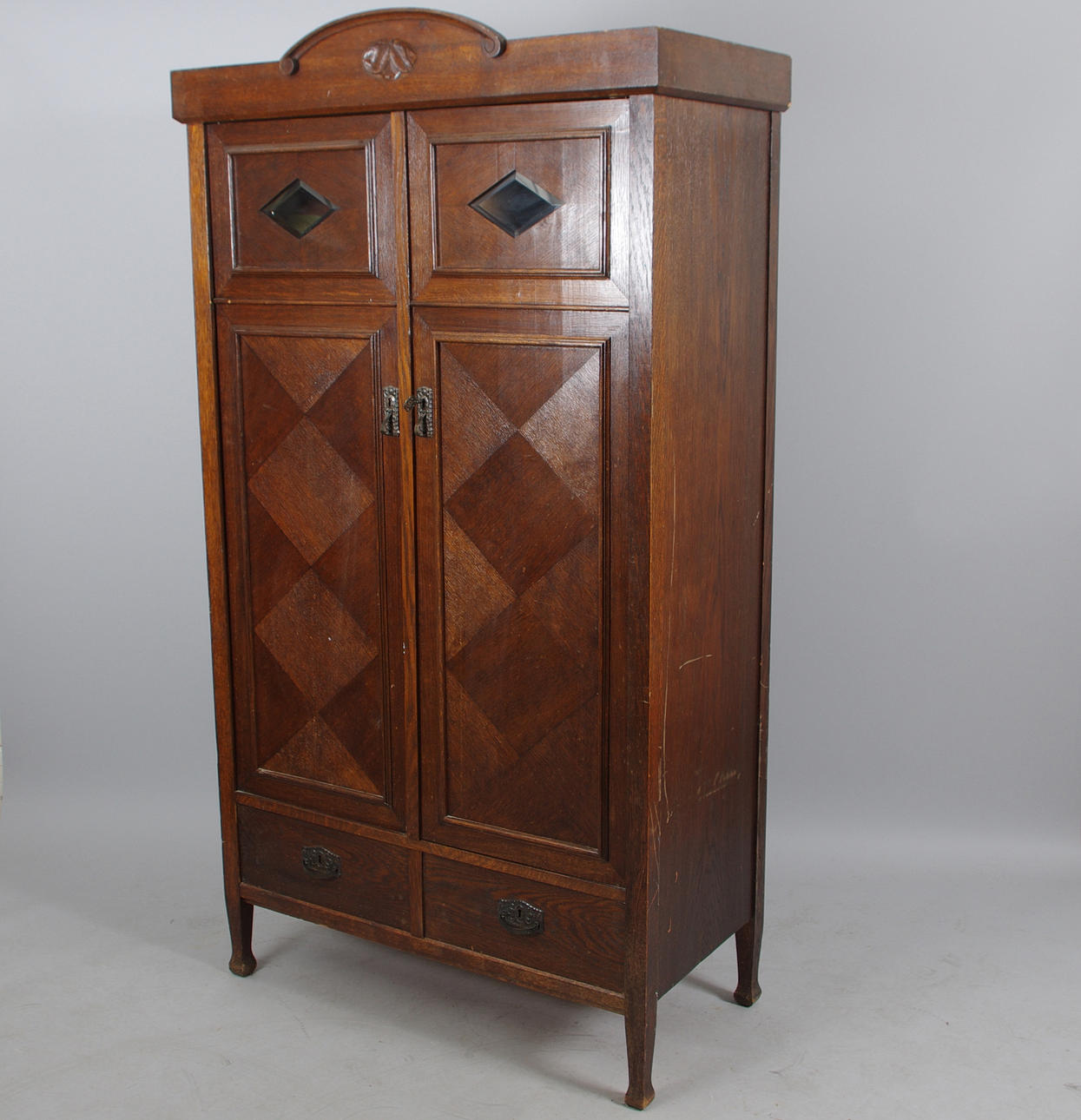 KLÄDSKÅP, ek, jugend.