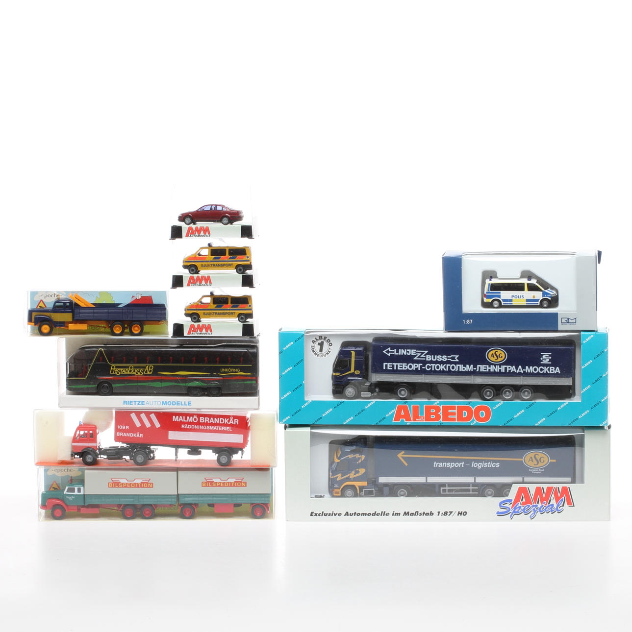 MODELLBILAR Svenska modeller. 10 stycken, bland annat AWM och ALBEDO. Nytt i kartong.