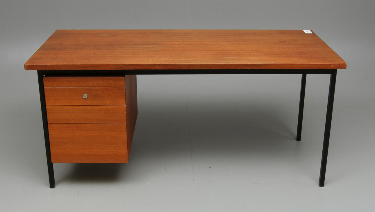 SKRIVBORD, Charles Eames, Knoll Internationall, licenstillverkat av NK Nordiska Kompaniet.