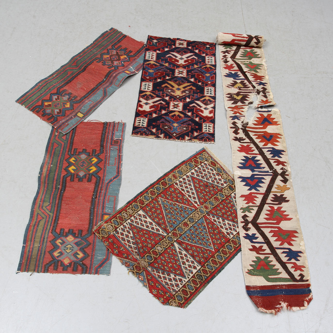 MATTFRAGMENT, 5 delar, Bl a Kelim.