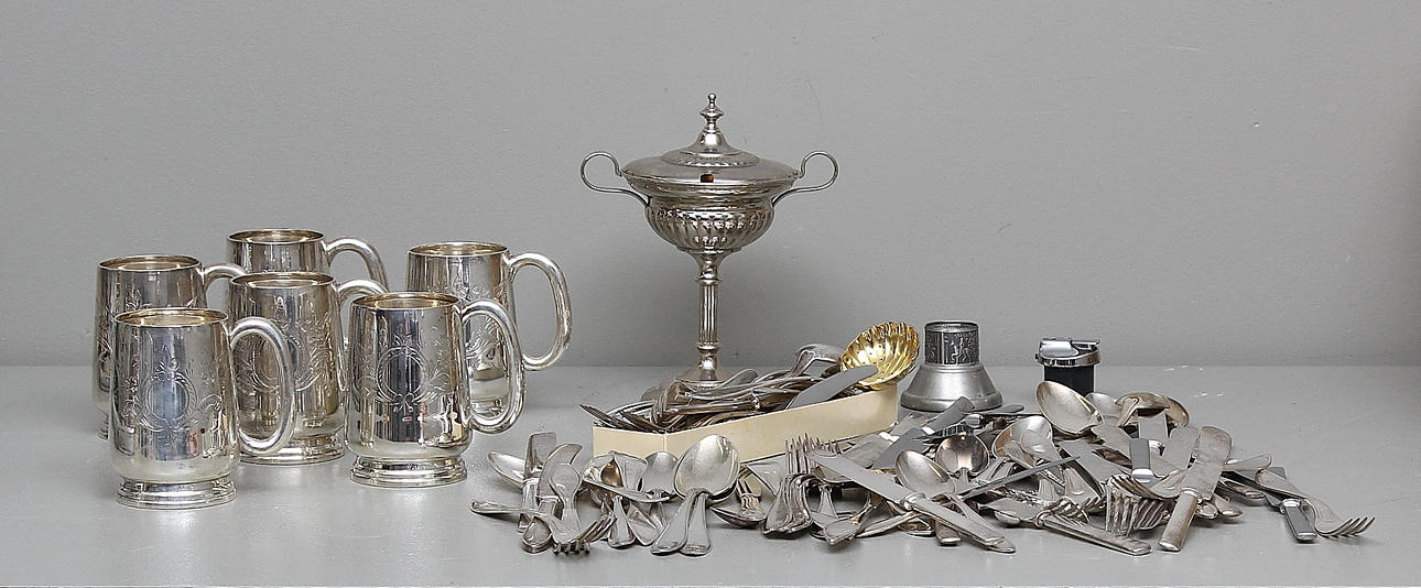 NYSILVERFÖREMÅL med mera, bland annat "Svensk Spets".