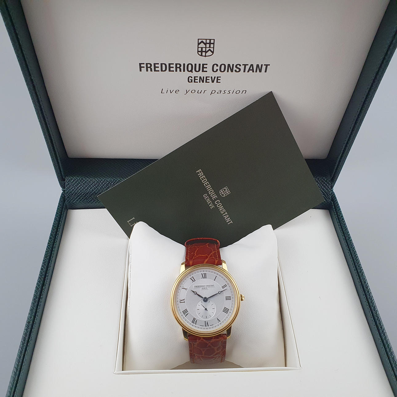 - FREDERIQUE CONSTANT GENEVE MIESTEN KELLO.