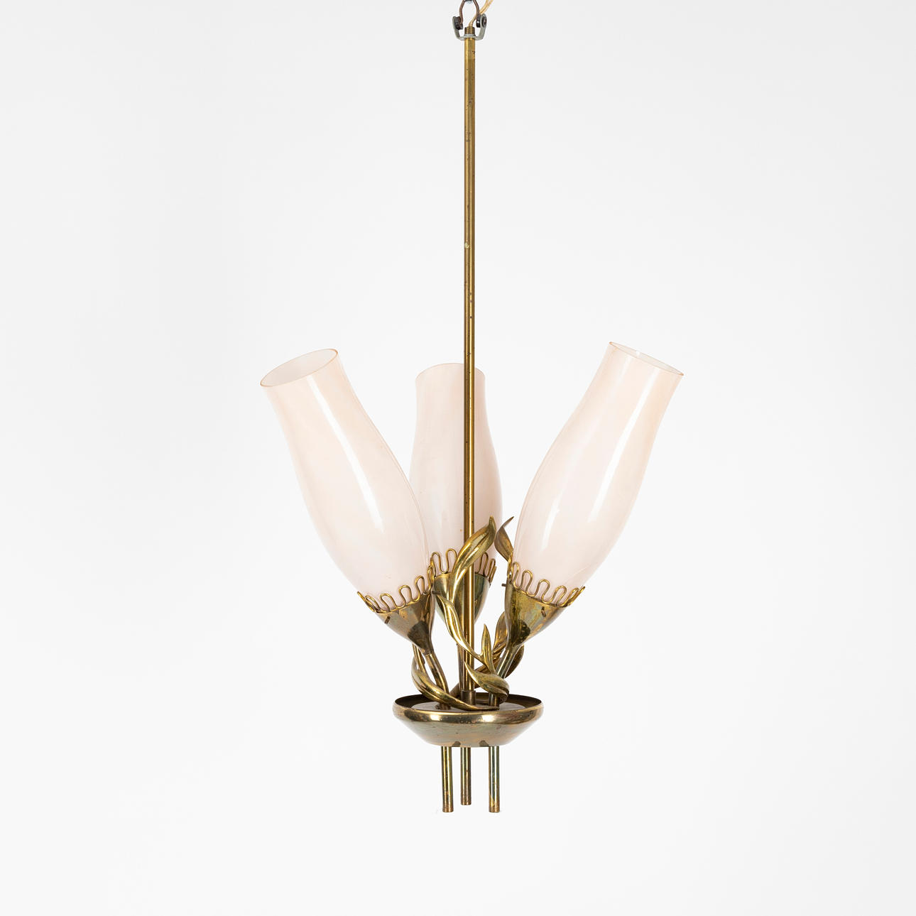 MAURI ALMARI, ceiling lamp, brass, three light points, Idman 1950s.