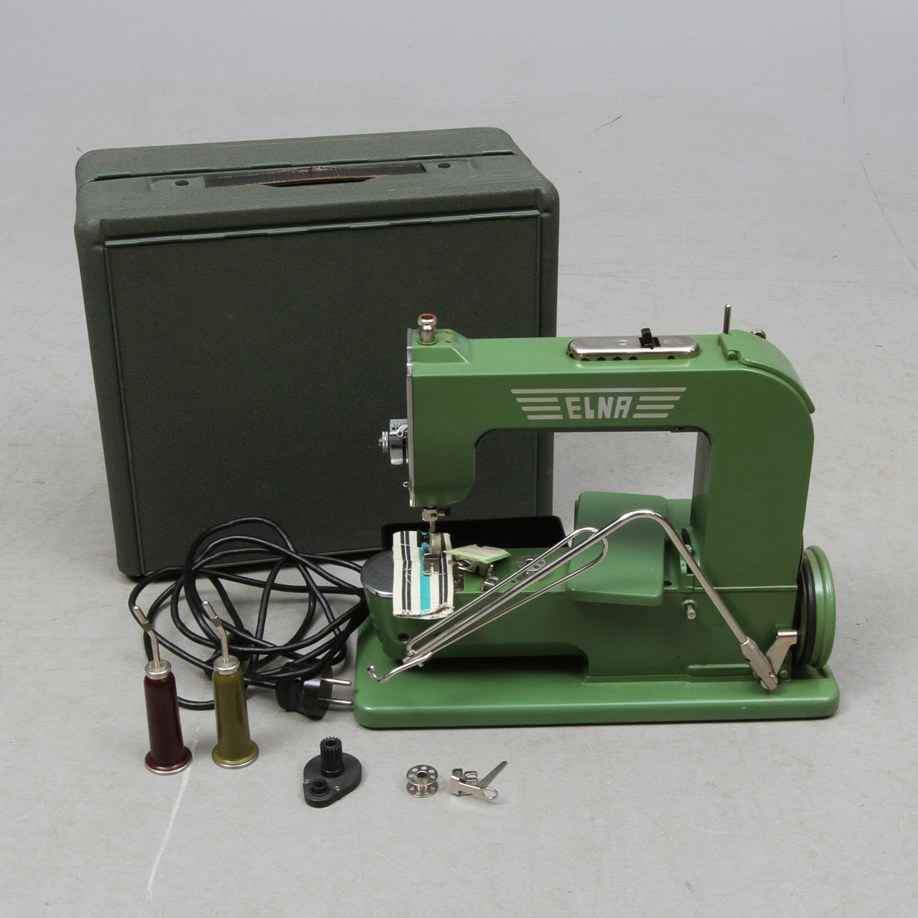 SYMASKIN, Elna, troligen 1940-tal.