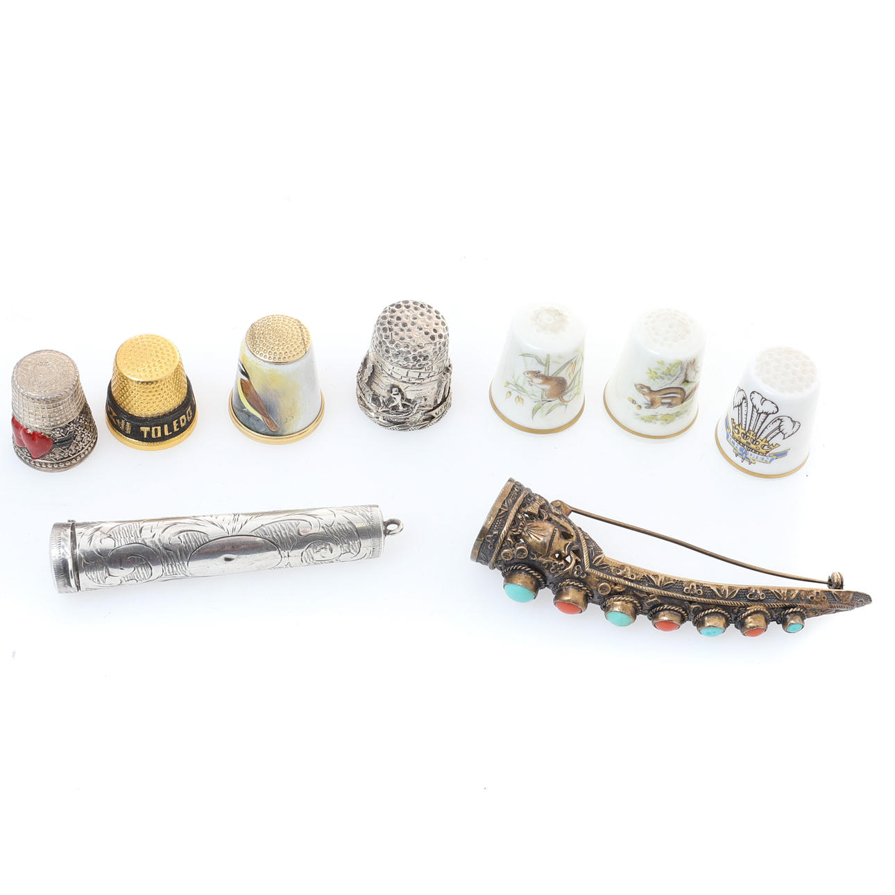 A SILVER CIGARETTE OR CHEROOT HOLDER CASE.