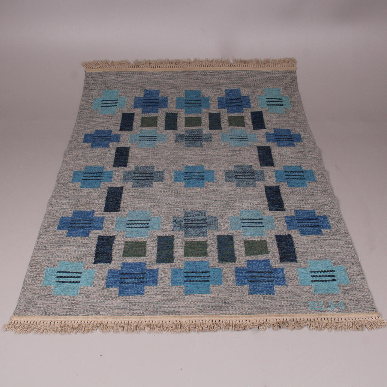 MATTOR, 2 st. Röllakan, signerade B.H samt A.W.