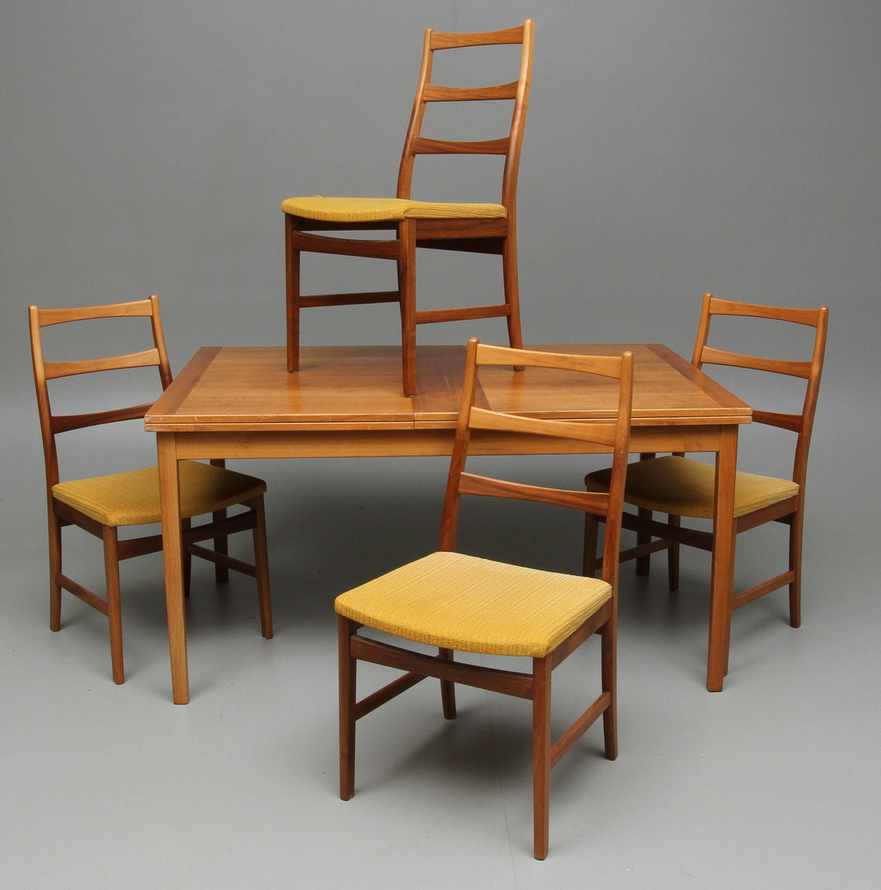 MATGRUPP, 5 delar, Skaraborgs Möbelindustri, Tibro, andra hälften av 1900-talet.