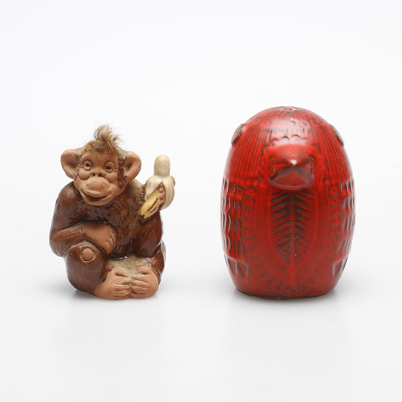 FIGURINER, 2 st, keramik, TORE BORG, Tebe keramik och MARI SIMKULSON, Upsala Ekeby.