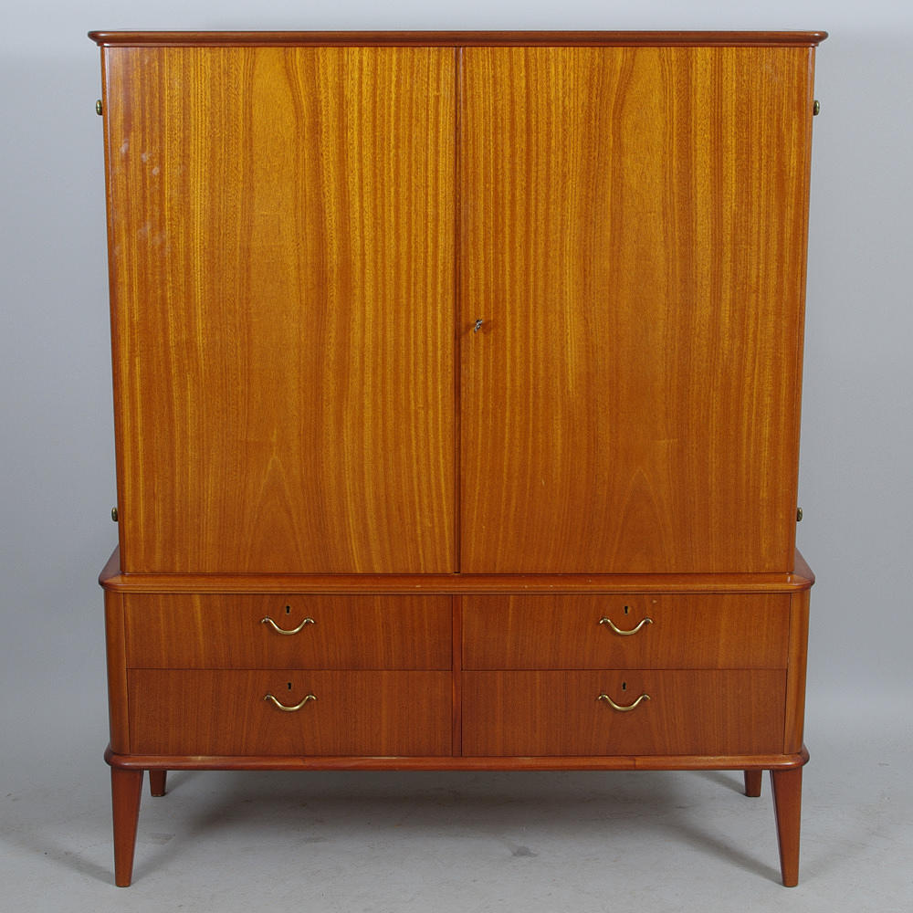 MATSALSSKÅP, mahogny, 1900-talets mitt, Thysells möbler.