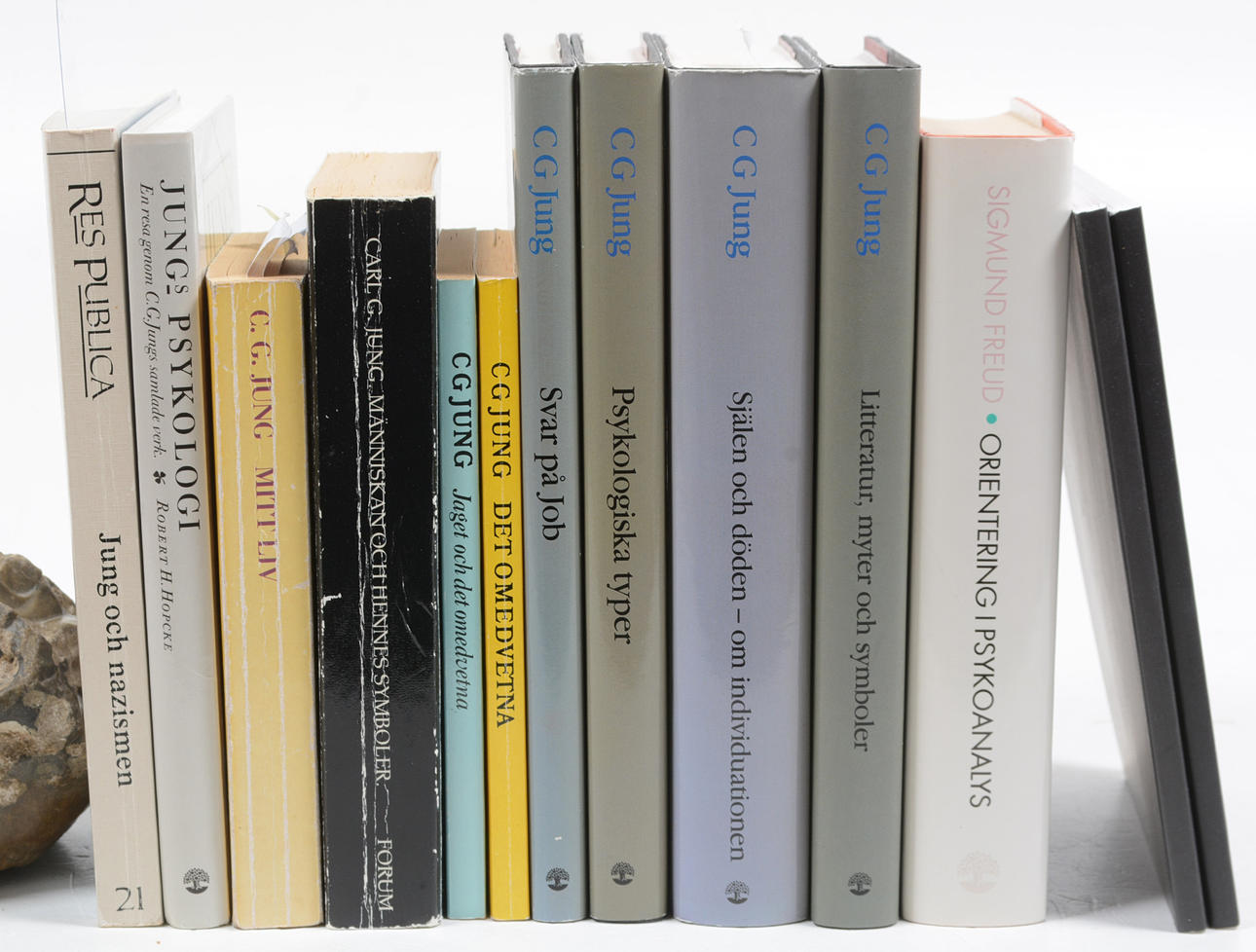 C G JUNG. Böcker om och av honom. 13 vol.