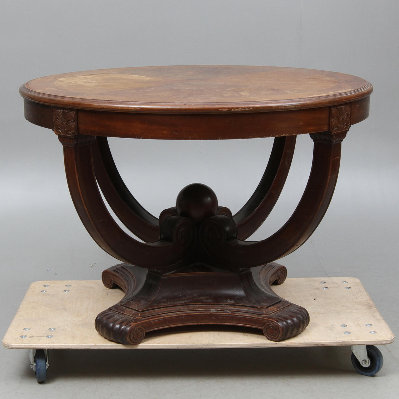 SALONGSBORD, jugend, omkring sekelskiftet 1900.