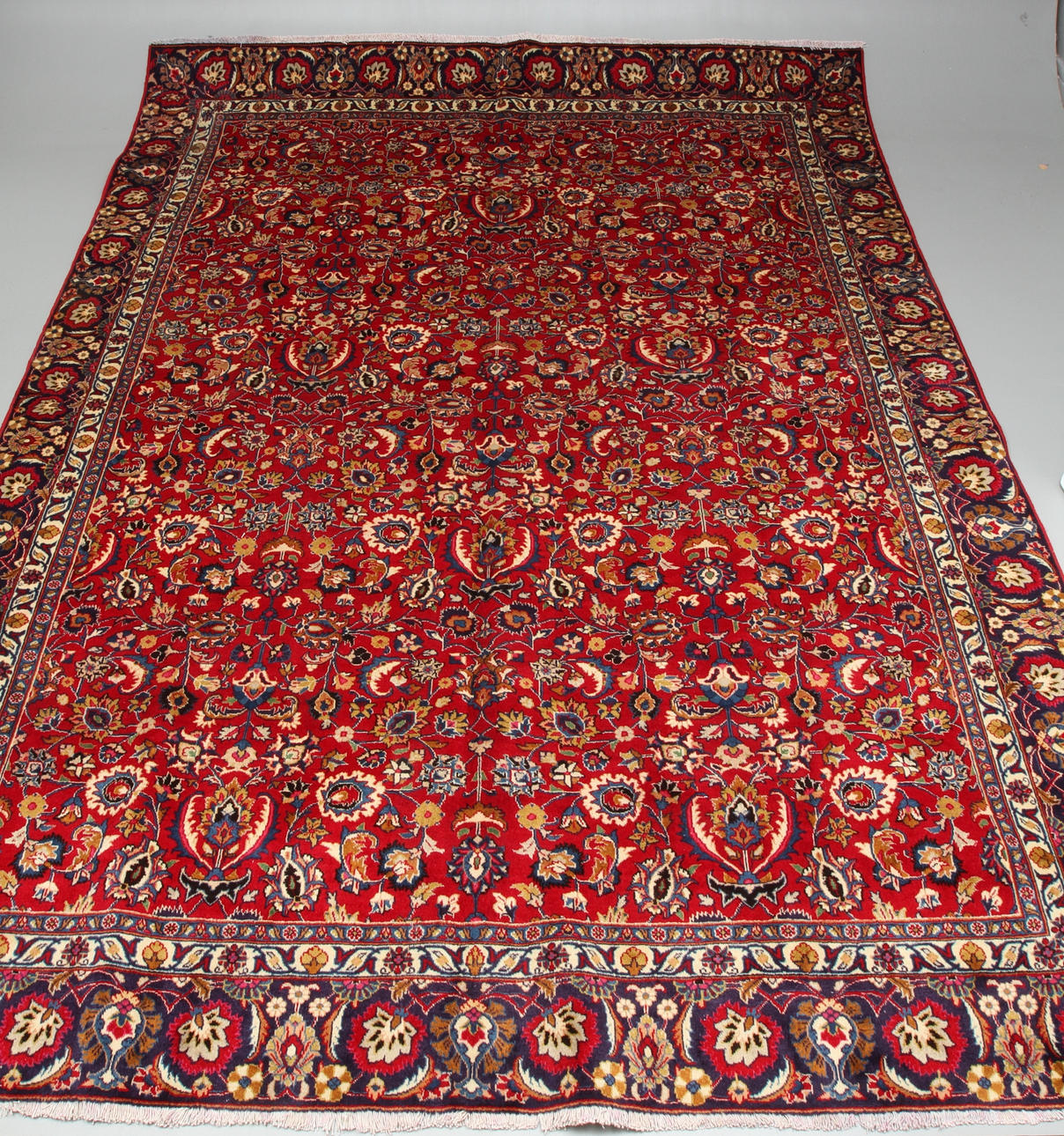 MATTA, Mashad, ca 360 x 270 cm.