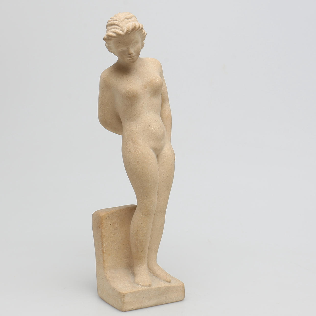 OVE RASMUSSEN. Skulptur. Nakenstudie. Monogramsignerad O R. 1930-tal. Bornholms lera.