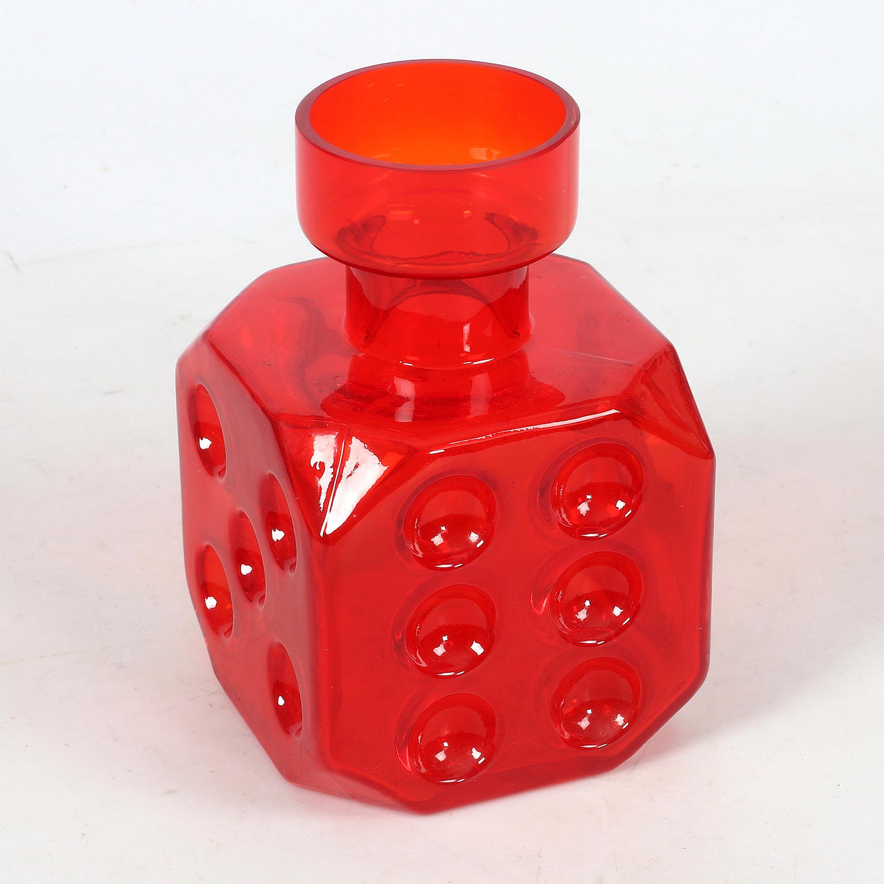 ARCHKITAPIO SIIROINEN. vase, glass, dice bottle, 