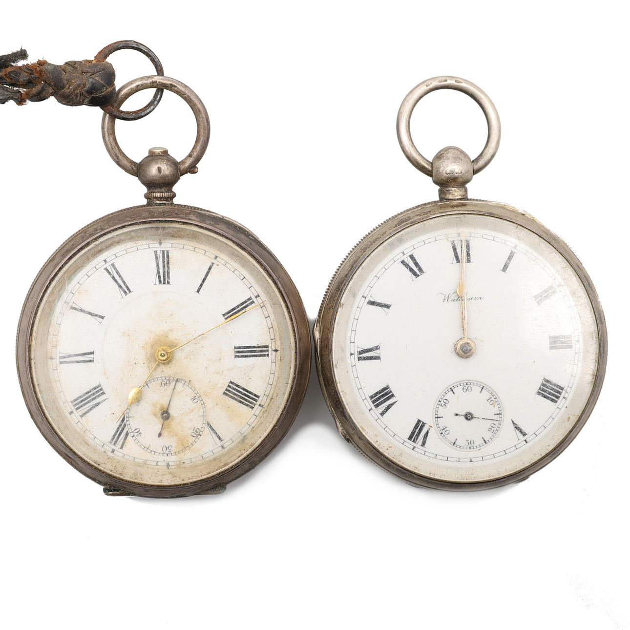 TO LOMMEURE MED ÅBNE UR.