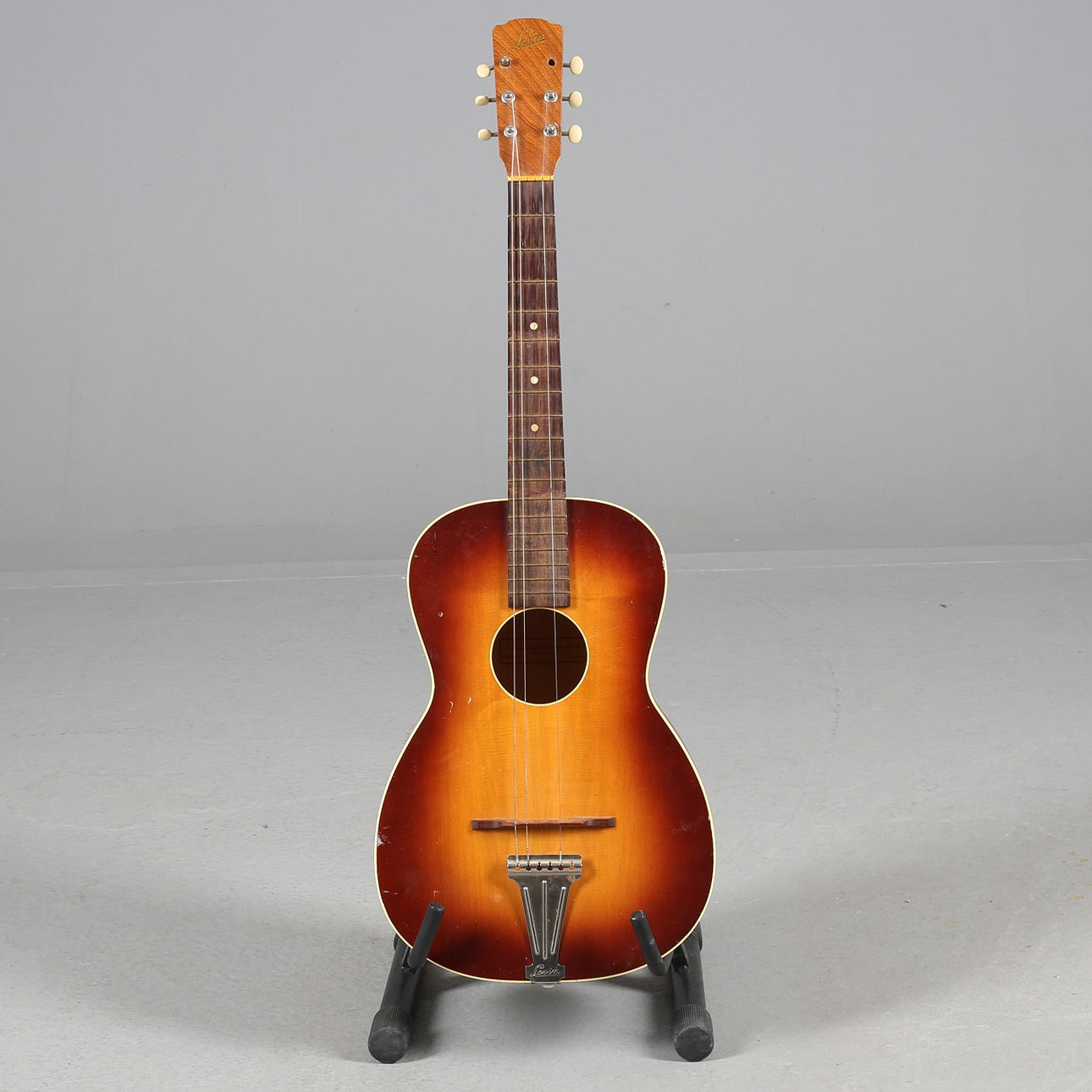 GUITAR, Herman Levin, model 125, 1964.