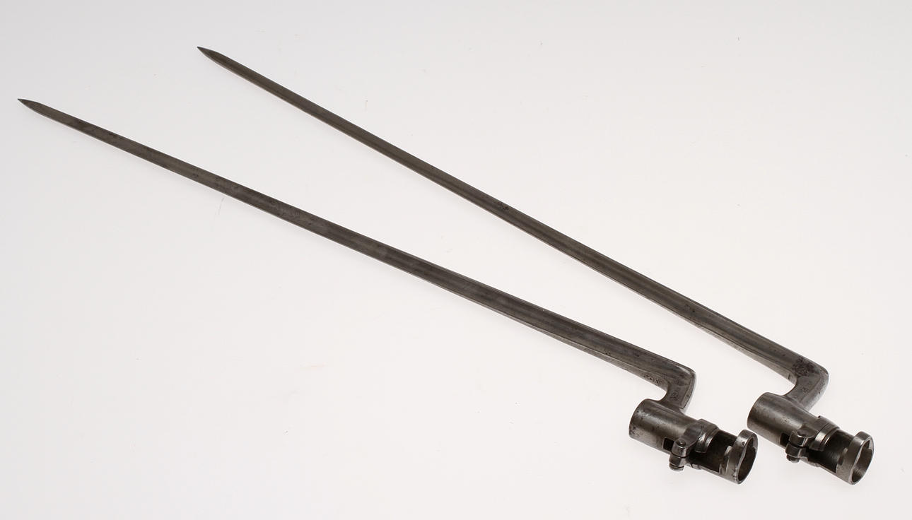 STICKBAJONETTER, 2 st, 1800-tal.