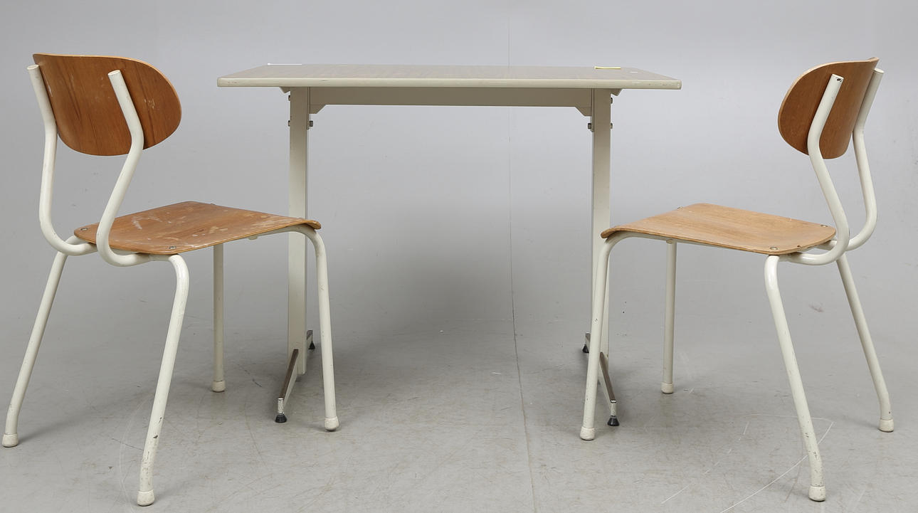 MATBORD MED 2 ST STOLAR.