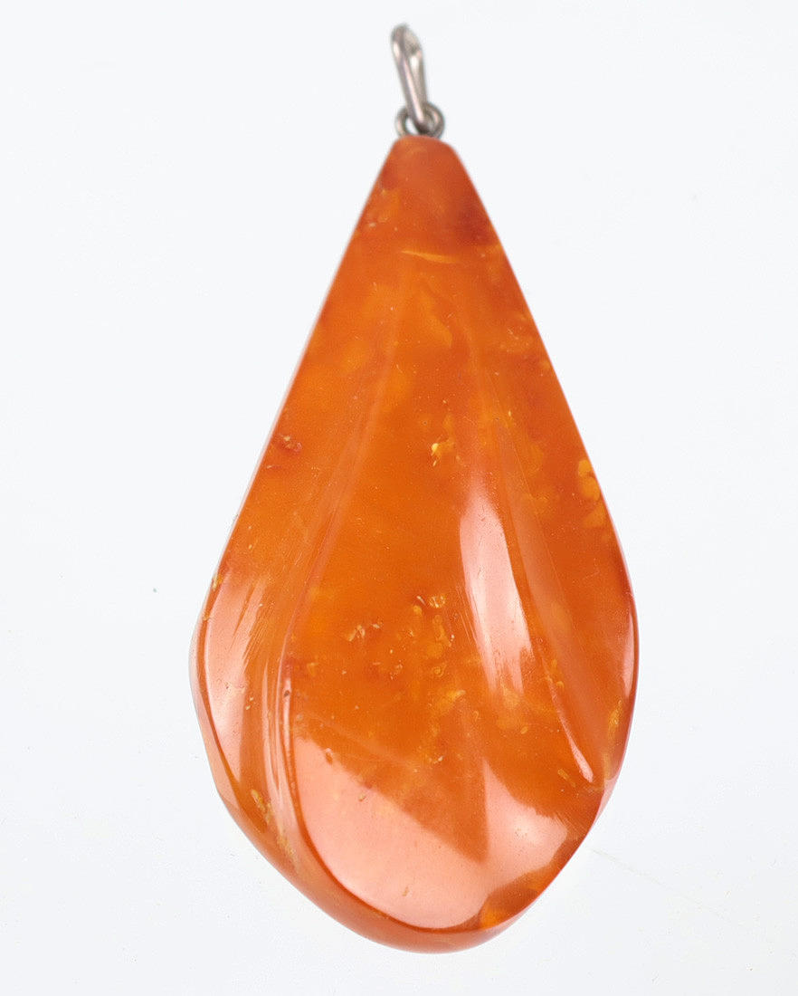 ANHÄNGER BERNSTEIN, Antik.