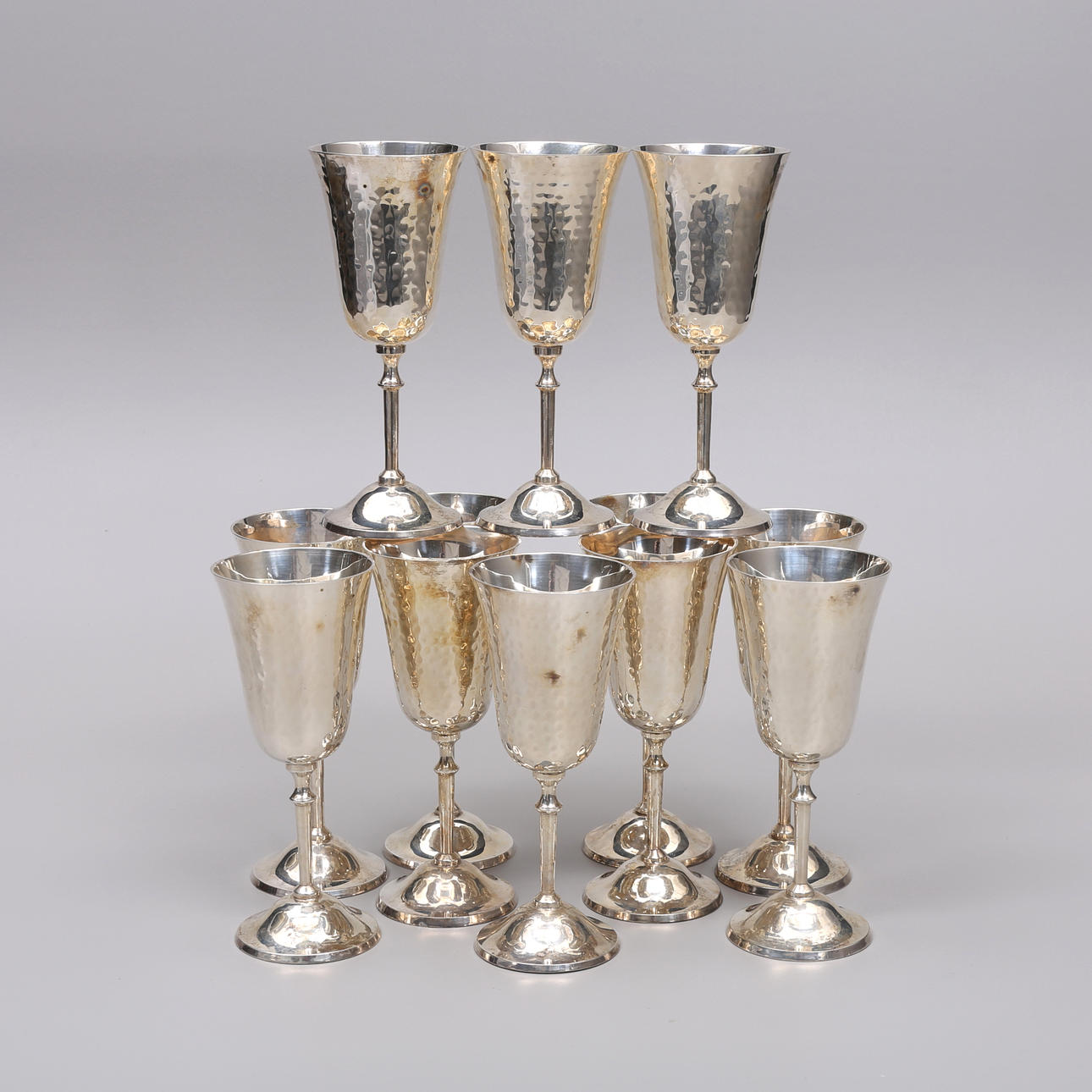 VINGLAS. 12 st, nysilver.