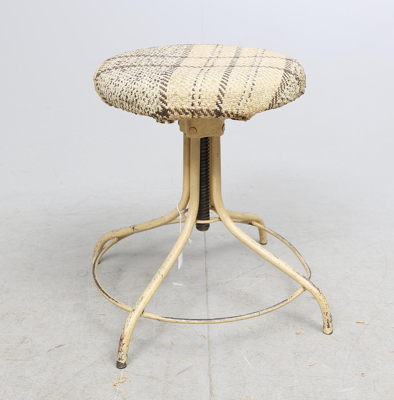 INDUSTRIPALL, 1900-talets första hälft.