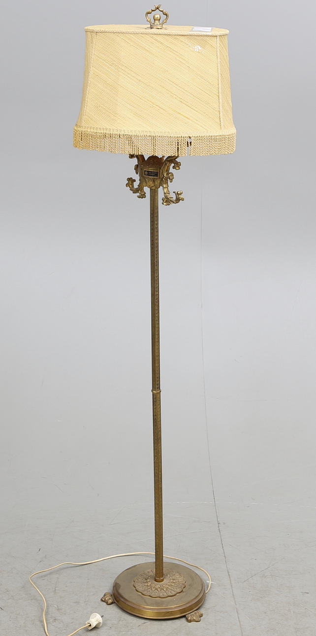 GOLVLAMPA, mässing, Rejmyra, 1900-tal.