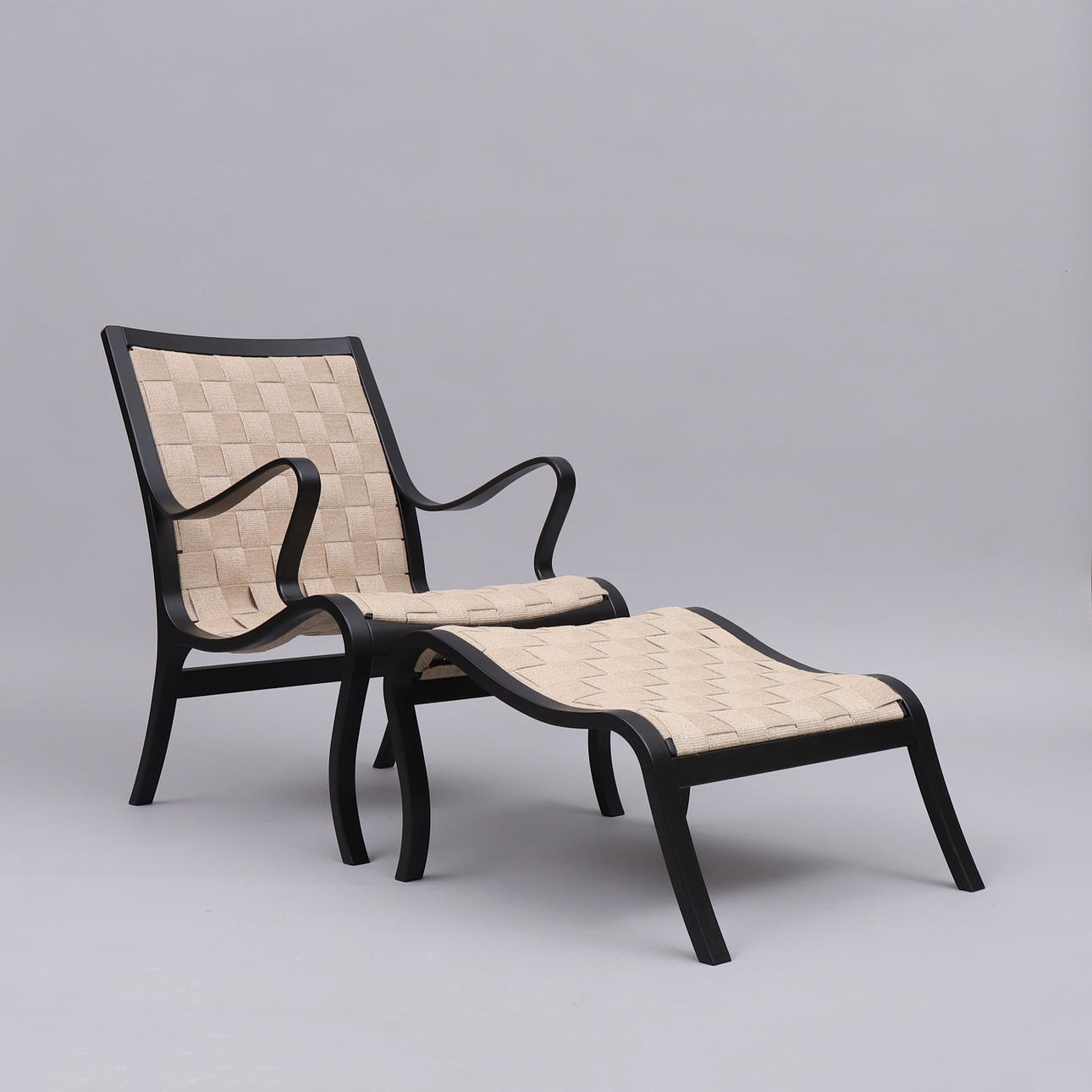 SILLÓN con taburete, Nils Roth, DUX.