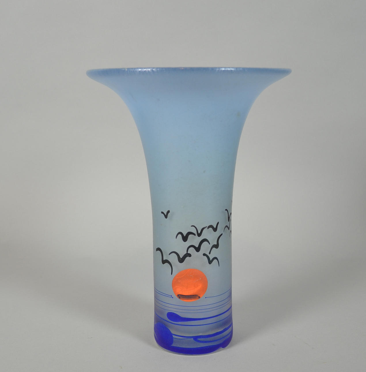 FINN LYNGGAARD. VASE.