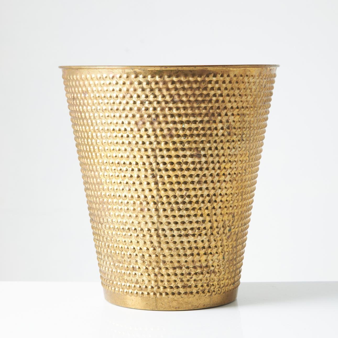 PAPIERKORB, schwedisches Zinn, Messing, Reliefdekor.