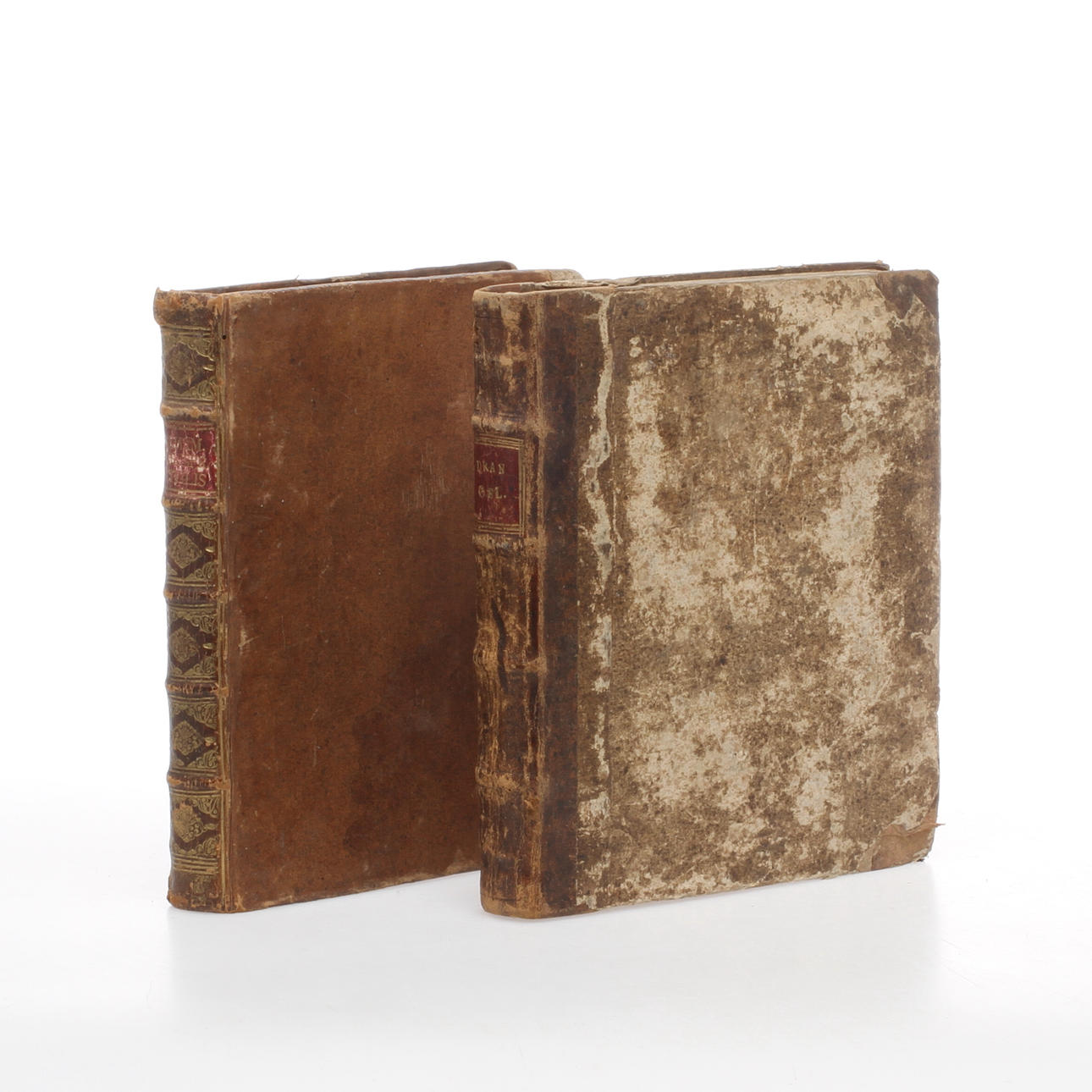 BÖCKER, 2 st, "Inledning til Then Swenska Iurisprudentian Civilem,...." David Nehrman 1729 samt "Anmärkningar til Sweriges Rikes Lag...." Emanuel Drangel, 1766.