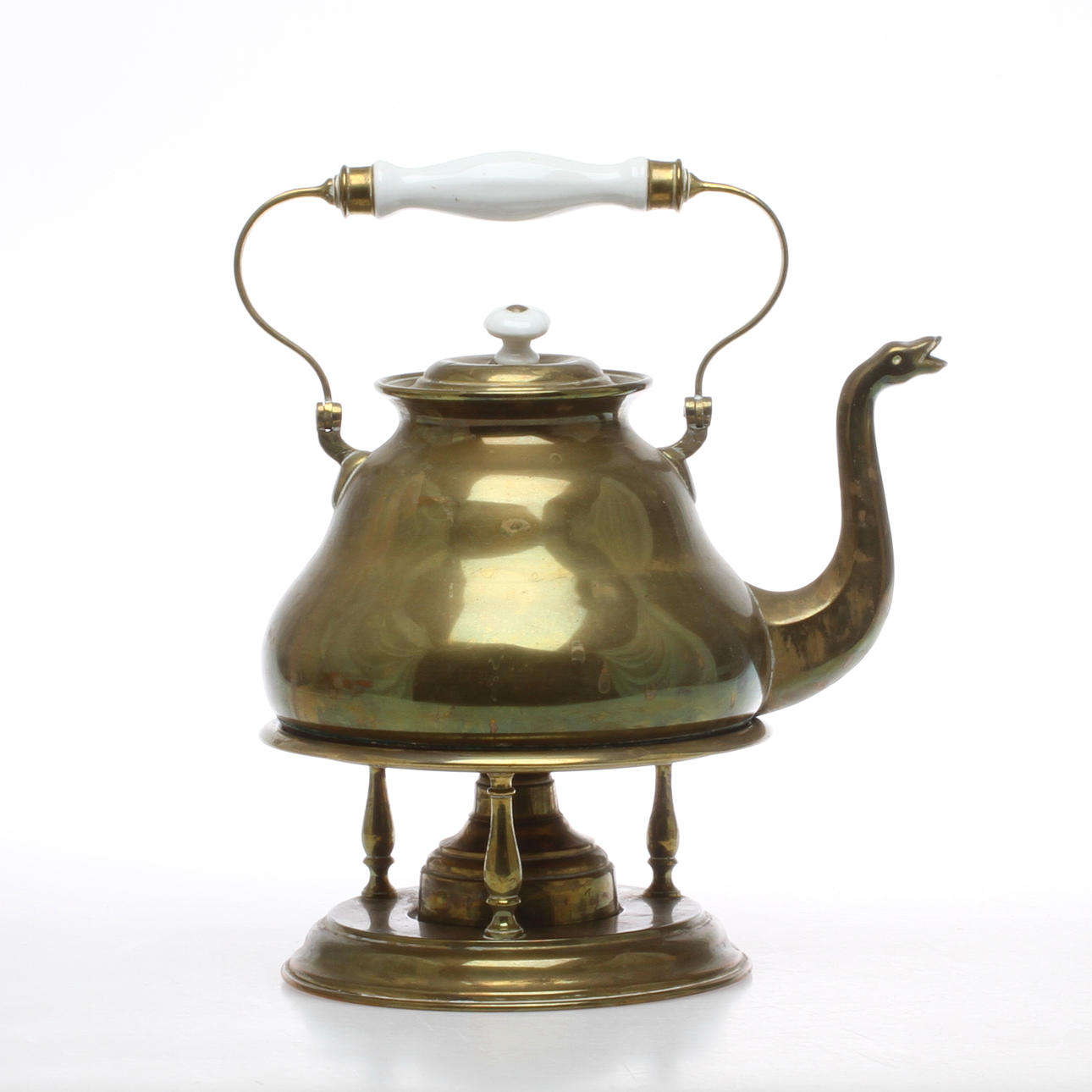 TEKANNA MED RESCHAUD, mässing, 1800/1900-tal.