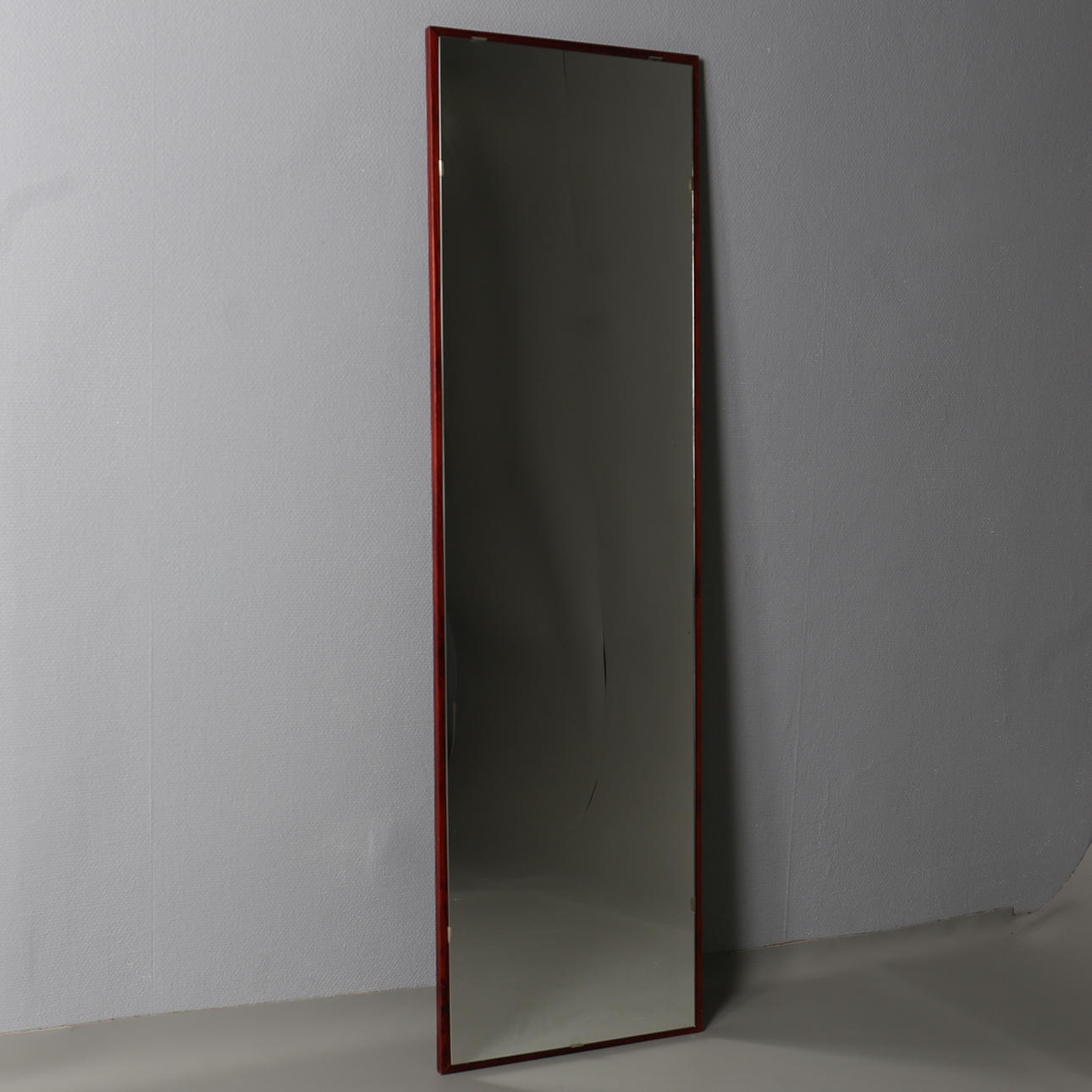 SPEGEL i träram. 1900-tal.