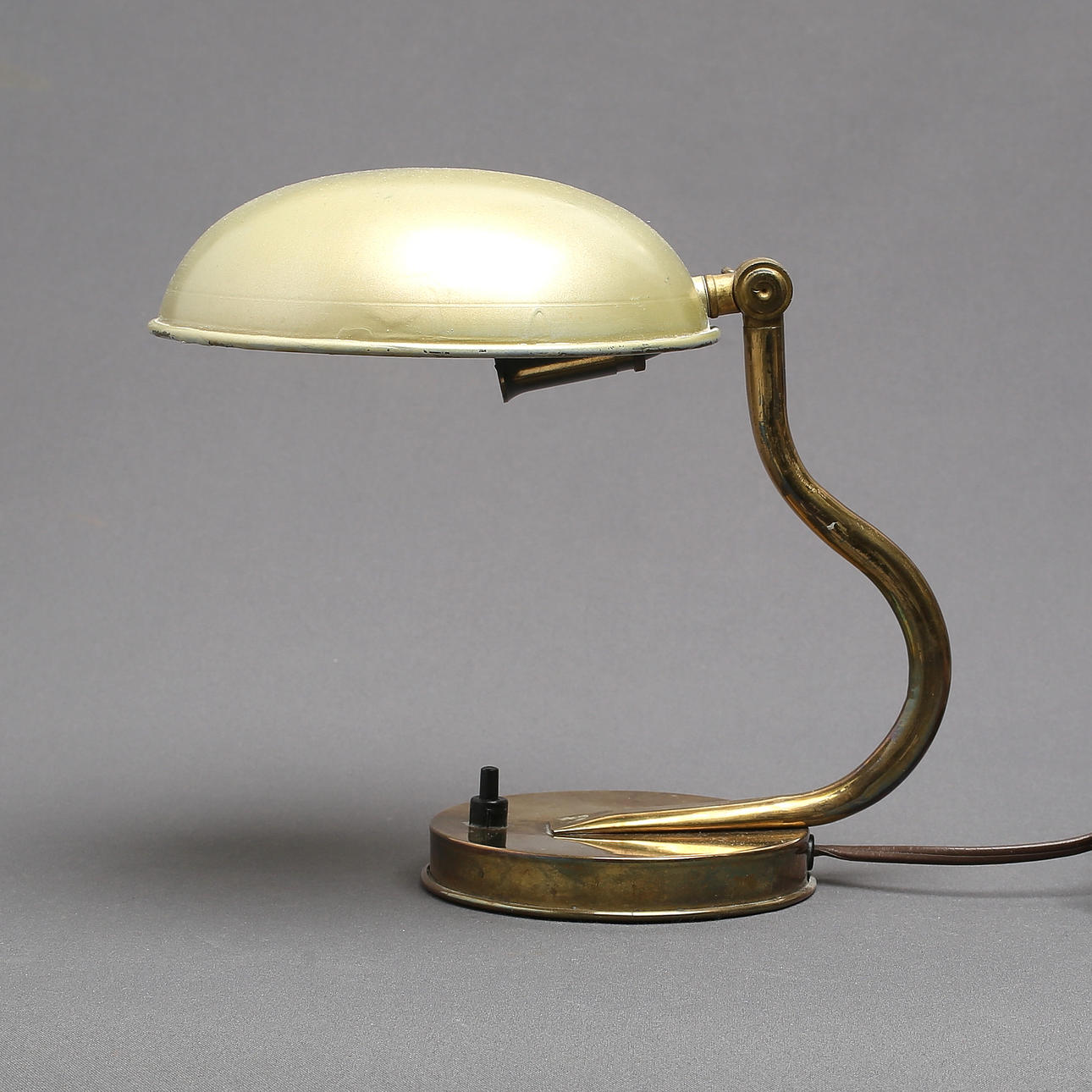 BORDLAMPE, messing, første halvdel af det 20. århundrede.