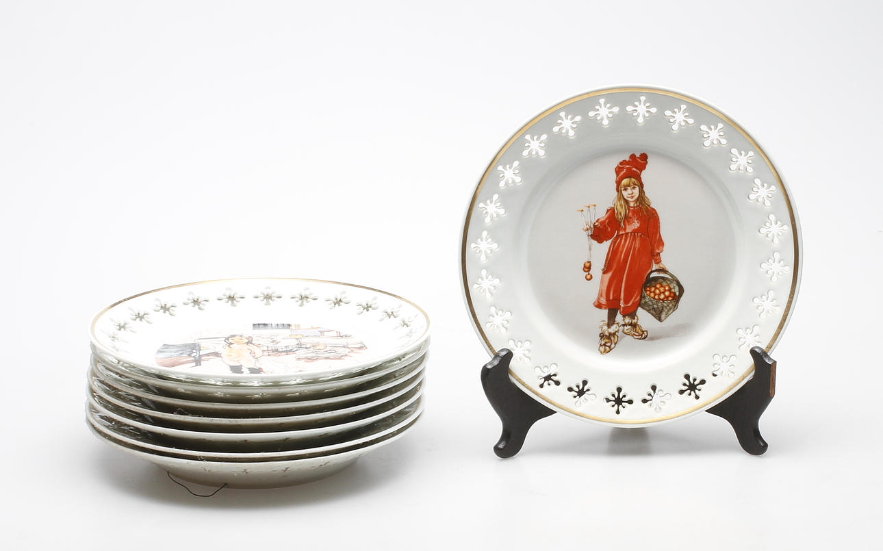 TALLRIKAR, 8 st, porslin, efter Carl Larsson, Bing & Gröndahl, Danmark.