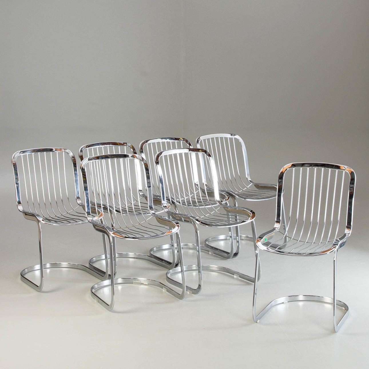 WILLY RIZZO. Cidue, 7 metallstolar.