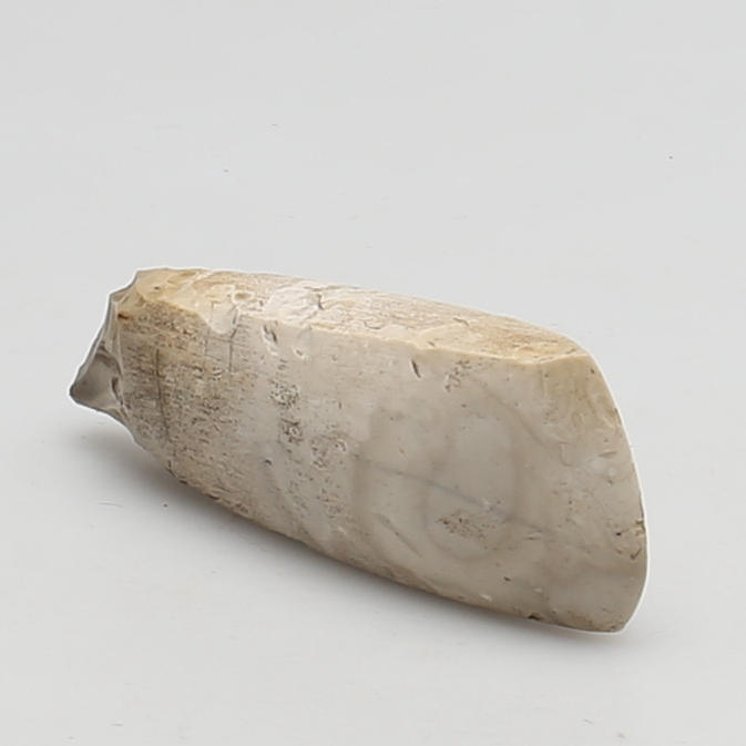 YXA. Polerad flinta. Trattbägarkulturen, Yngre stenålder.